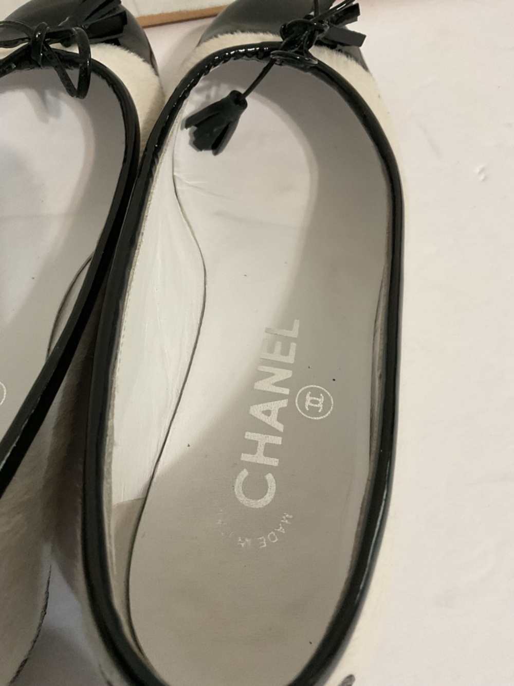 CHANEL Shoes Pony Hair Patent Cap Toes Ballet Flats Size 36 - Picture 4 of 11